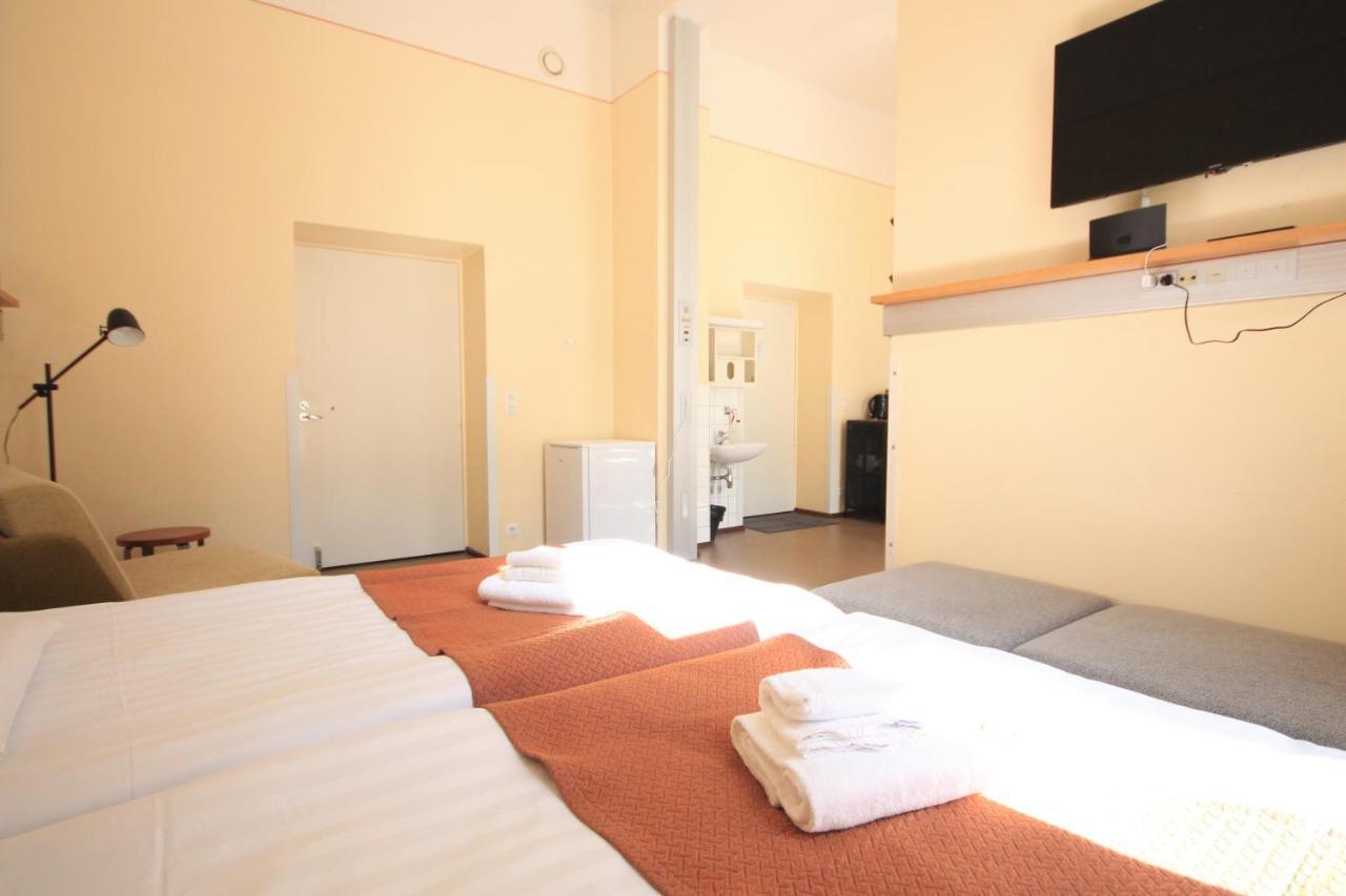 Forenom Hostel Roeykkae Kiljava Exteriér fotografie